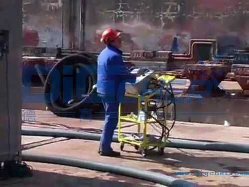 超高壓水自動爬壁清洗機(jī)構(gòu)操控裝置